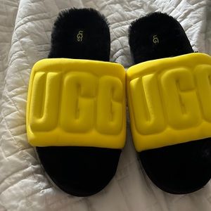 New Ugg slippers never used
